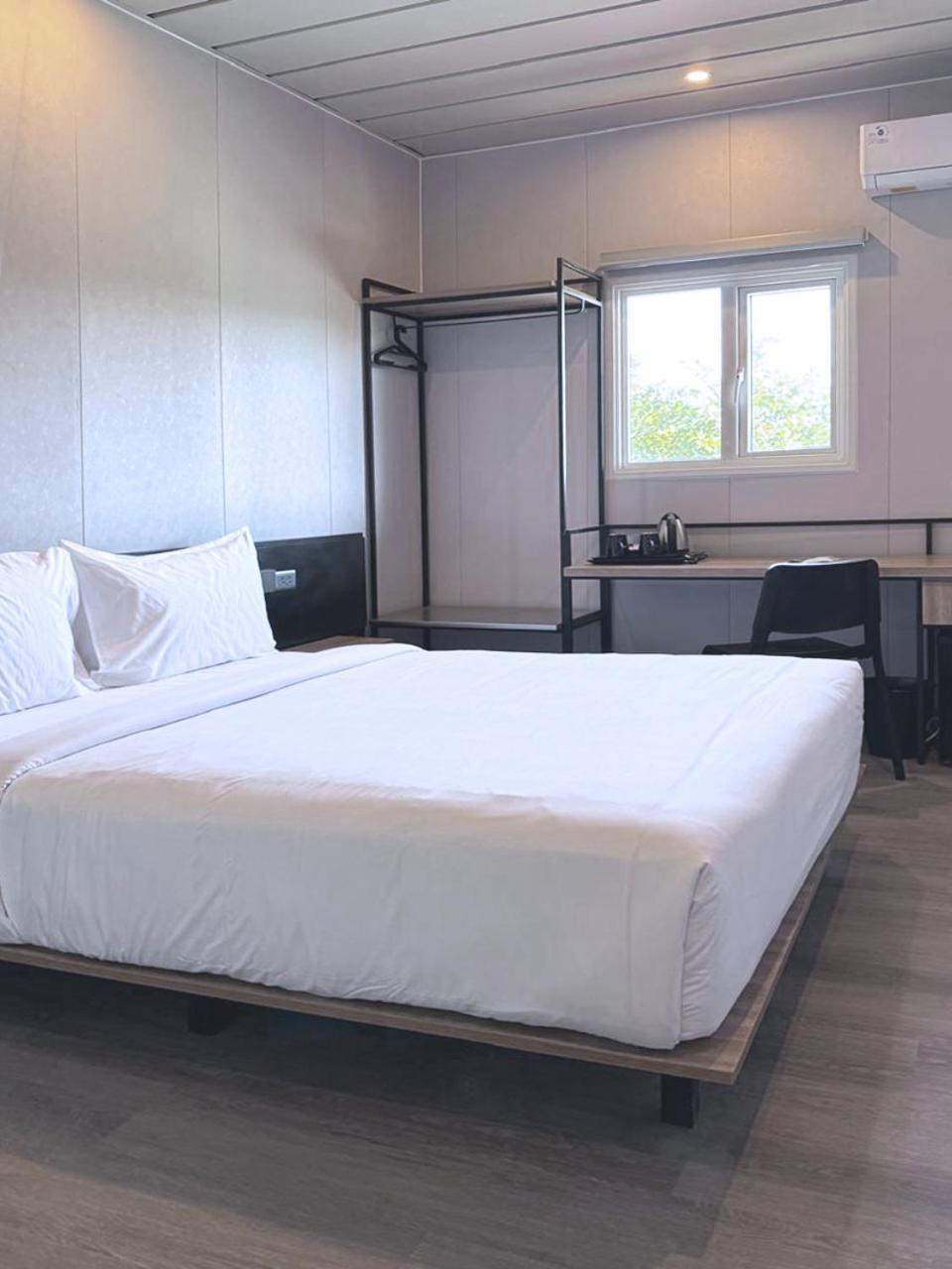 Conjioo Hotel Sumbawa Managed By Mhm Maluk Exteriér fotografie
